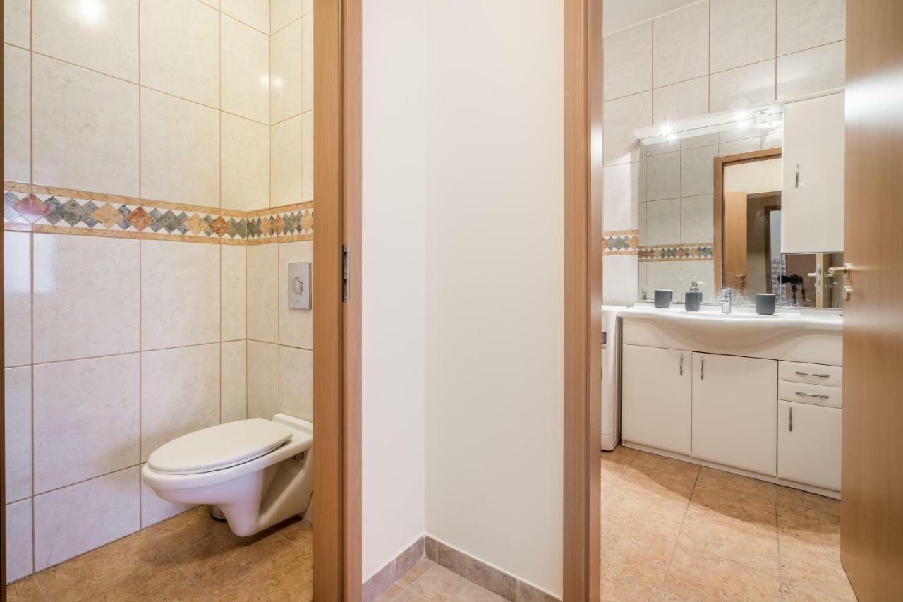 Bpr Vivid Downtown Vibe With Balcony Apartment Будапеща Екстериор снимка
